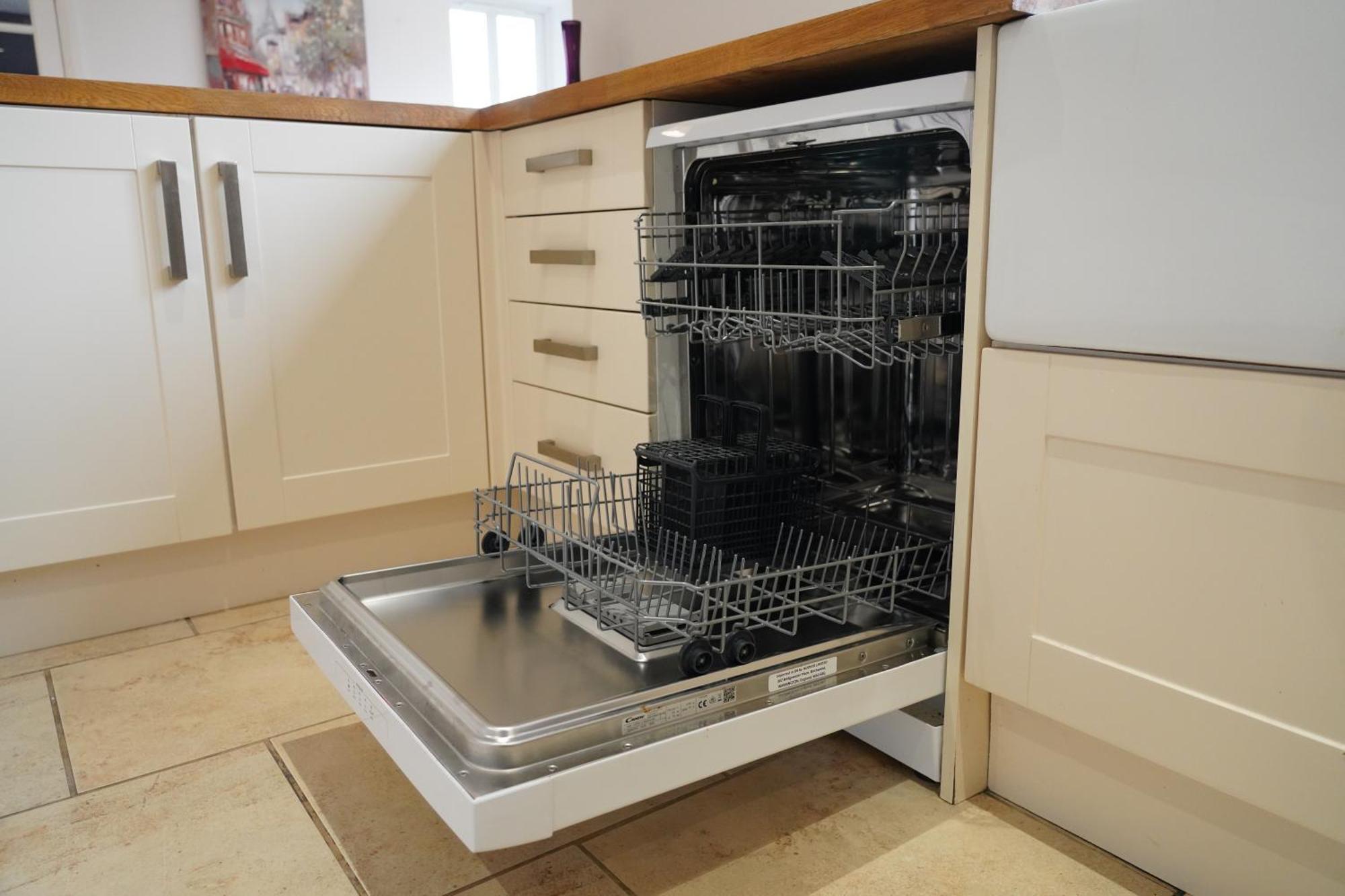 8 Double Beds In A 5 Bedroom House, Pets Welcome Epworth Exterior foto